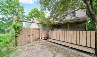 624 N Broad St, Adrian, MI 49221