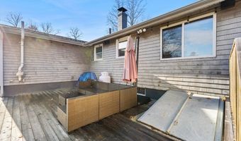 26 Algerine St, Berkley, MA 02779