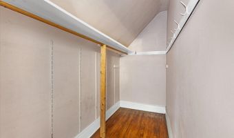 910 W Huron St, Ann Arbor, MI 48103