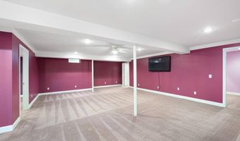 97 Ponds Edge Ct, Felton, DE 19943