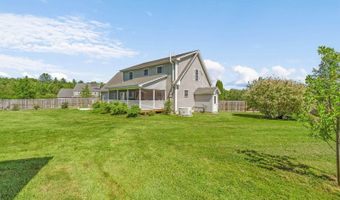174 Rolling Meadow Dr, Bangor, ME 04401