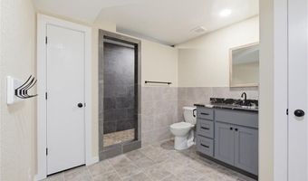 17341 N 158th St, Basehor, KS 66007