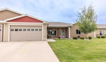 1716 Miller Ln, Aberdeen, SD 57401