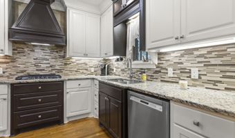180 Grants Ferry Cir, Brandon, MS 39047