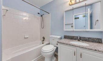 292 Brightfield Dr, Ballwin, MO 63021