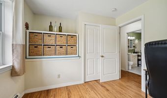 13 Queen St, Barre, VT 05641