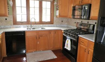855 N High Point Rd 855, Madison, WI 53717