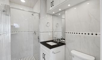 14 W 49TH St 2, Bayonne, NJ 07002
