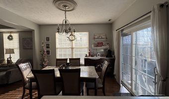 1705 Tyler Ave, Aurora, MO 65605