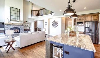 9174 207th Ave, Anamosa, IA 52205