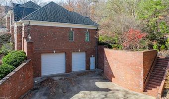 1086 Wilson Dr, Asheboro, NC 27205