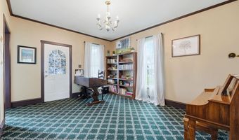 319 E Broad St, Angola, IN 46703
