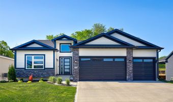 1532 Marina Cove Dr, Polk City, IA 50226