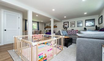 26 Sharon Pkwy, North Smithfield, RI 02896