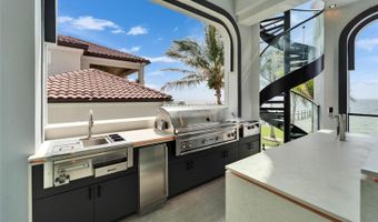 6526 SURFSIDE Blvd, Apollo Beach, FL 33572