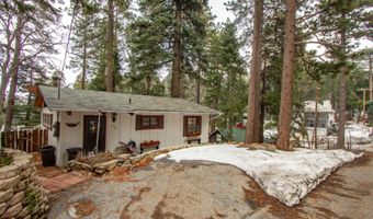 31600 Luring Pines Dr, Running Springs, CA 92382