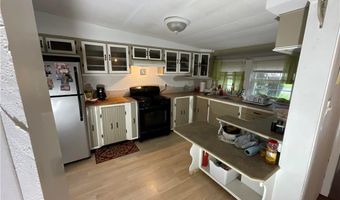 321 Campstead Cir, Tobyhanna, PA 18610