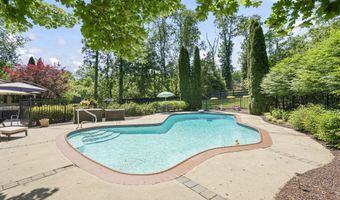 26 Crosswicks Ellisdale Rd, Burlington, NJ 08016