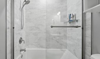 6812 LAMP POST Ln, Alexandria, VA 22306