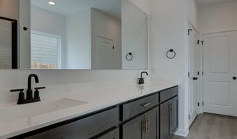 119 Peeps Ct, Adkins, TX 78101