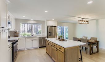7650 SW ESCALON Pl, Beaverton, OR 97008