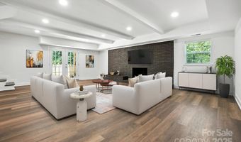 2528 Arnold Dr, Charlotte, NC 28205