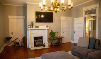 66 Weaver St, Baxley, GA 31513