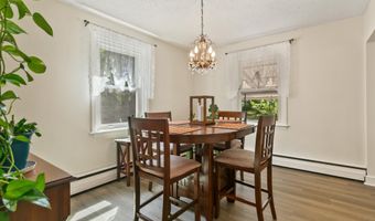 117 W WAYNE Ave, Aldan, PA 19018