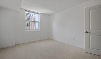 880 N POLLARD St N 923, Arlington, VA 22203