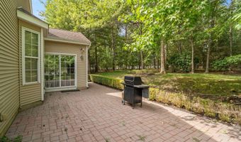 8 Whitecaps Ter, Barnegat, NJ 08005