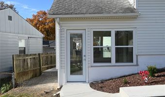 9510 Lydell Dr, Affton, MO 63123