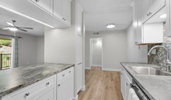 5700 Baltimore Dr 195, La Mesa, CA 91942