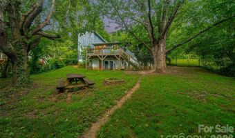 6 Hillview Cir, Asheville, NC 28805