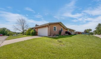 421 Country Club Dr, Batesville, IN 47006