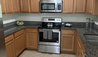 120 W Oakbrook Dr, Ann Arbor, MI 48103