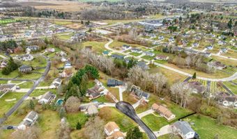 1544 Brookfield Ct, Adrian, MI 49221