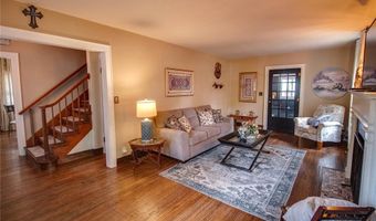 2430 Maxey St, Alton, IL 62002