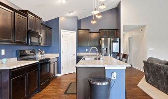 8754 Stoddard Ln, Indianapolis, IN 46217