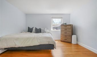 5 Indigo Rd, Barrington, RI 02806