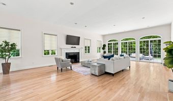 52 Country Club Rd, Bolton, CT 06043