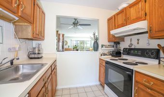 53 Brushy Plain Rd APT 5A, Branford, CT 06405