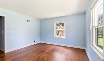 397 Mine Rd, Asbury, NJ 08802