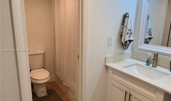 20500 W Country Club Dr 117, Aventura, FL 33180