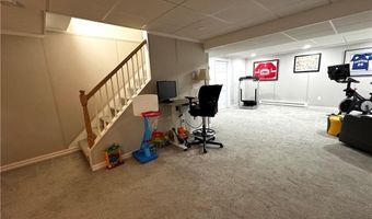 37 Iroquois Rd, Cumberland, RI 02864