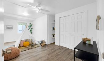 1127 Haloa Dr, Honolulu, HI 96818