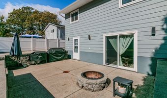 911 Lloyd Ave, Aurora, OH 44202