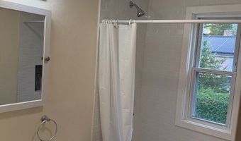 11 High Ridge Dr, Bridgeport, CT 06606