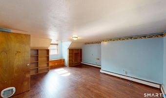 34 Angell Rd, Glocester, RI 02814