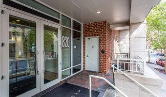 820 N POLLARD St 801, Arlington, VA 22203