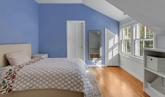 3 Raiders Ln, Darien, CT 06820